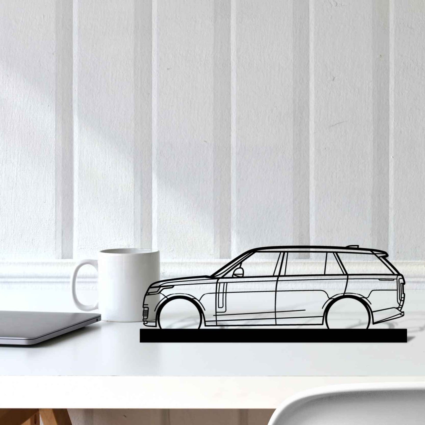 Range Rover 2023 Silhouette Metal Art Stand